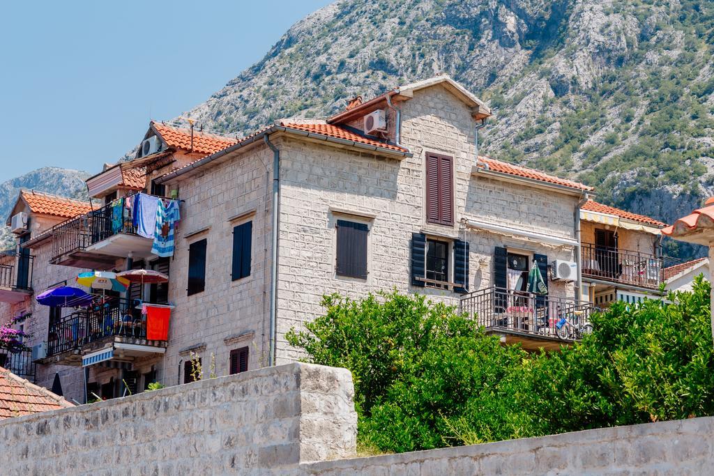 Celine'S Place By The Sea Kotor Exterior foto